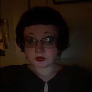 Meet your Posher, Ramona